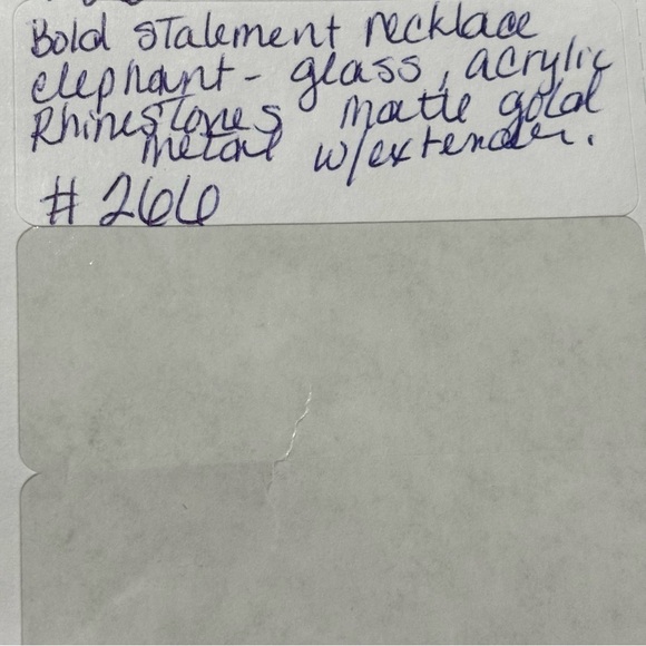 Double elephant head glass acrylic rhinestone matte gold statement necklace - Picture 7 of 8